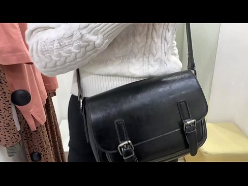 ❤️ Vieša jaunos kalės FeralBerry masturbacija su dildo aprangos kambaryje ☑ Dulkinimo video prie lt.tvmarket.top